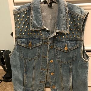 Studded super cute jean vest!